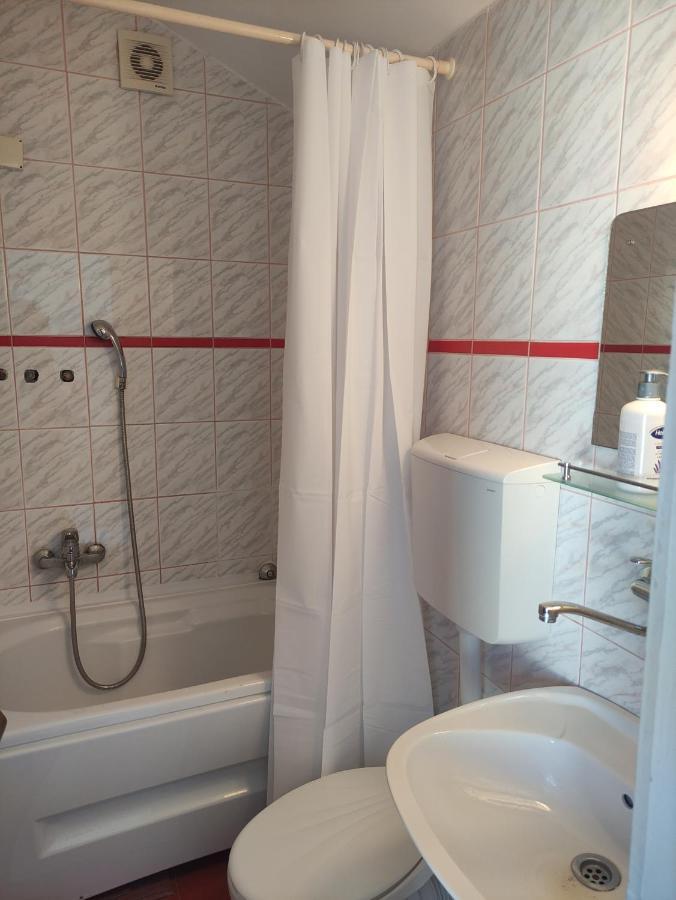 Petrovac Apartmani More מראה חיצוני תמונה