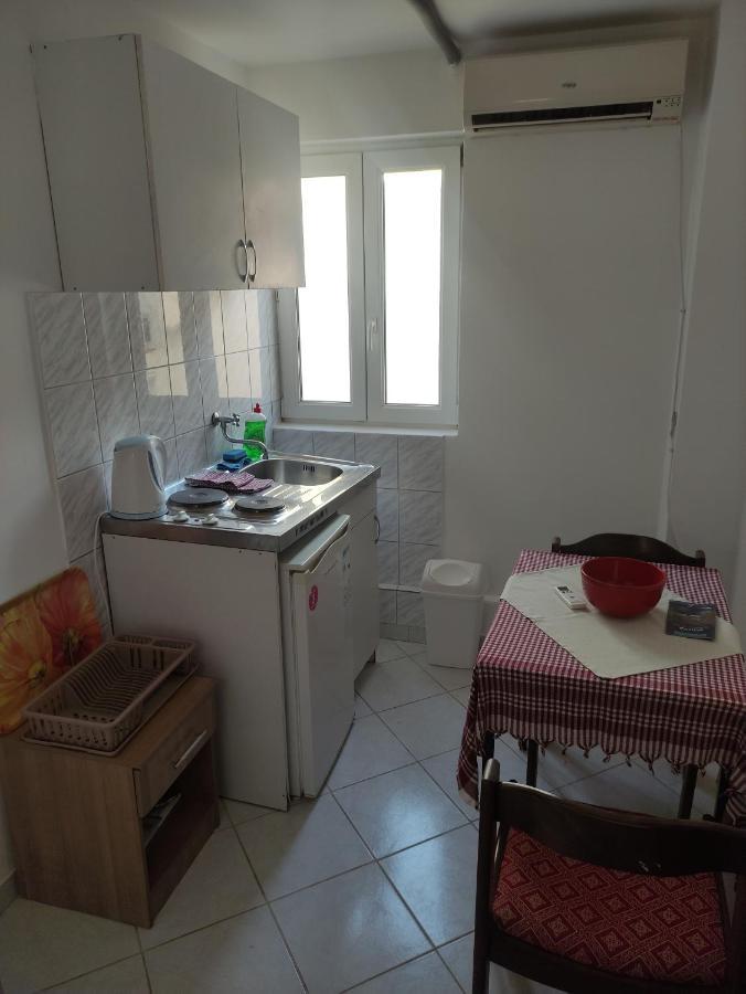 Petrovac Apartmani More מראה חיצוני תמונה