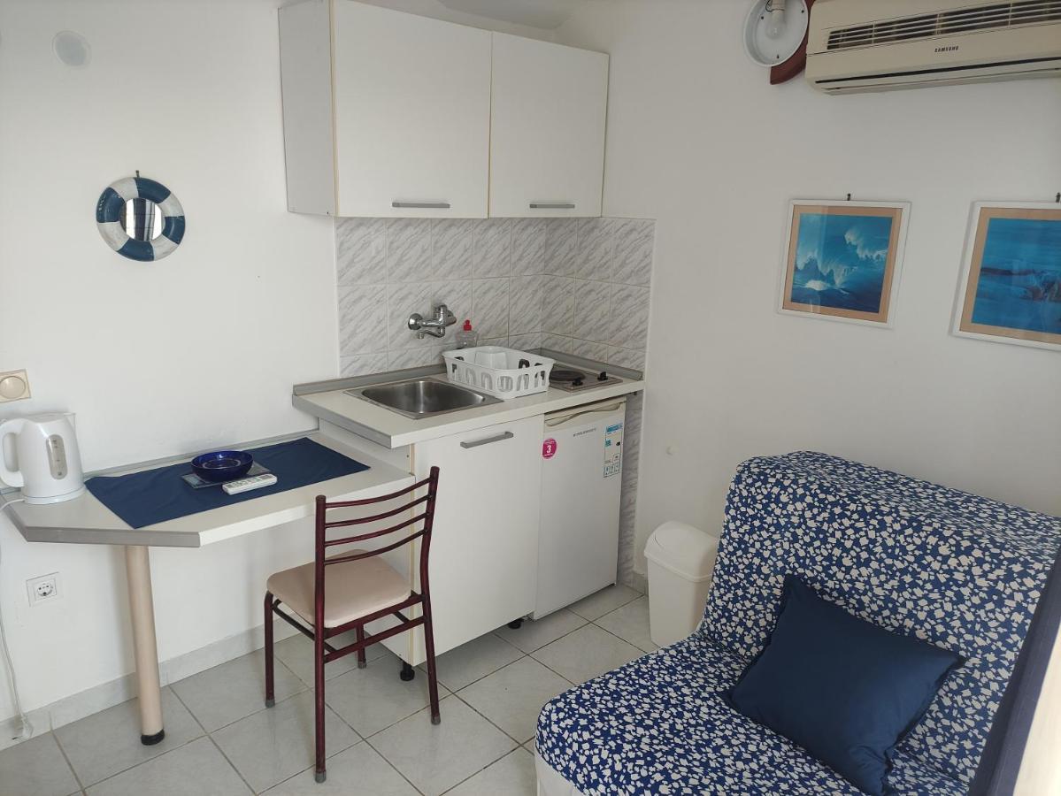 Petrovac Apartmani More מראה חיצוני תמונה