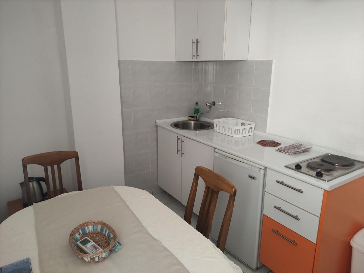 Petrovac Apartmani More מראה חיצוני תמונה